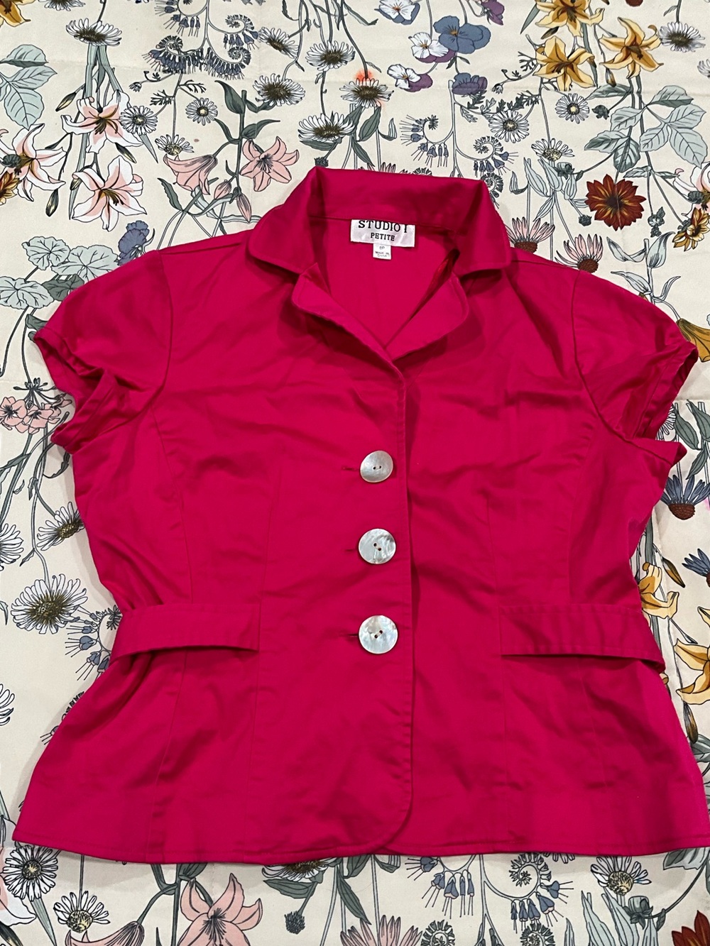 "Studio"8 Petite pink women's stretch jacket with three pearly contrast button
